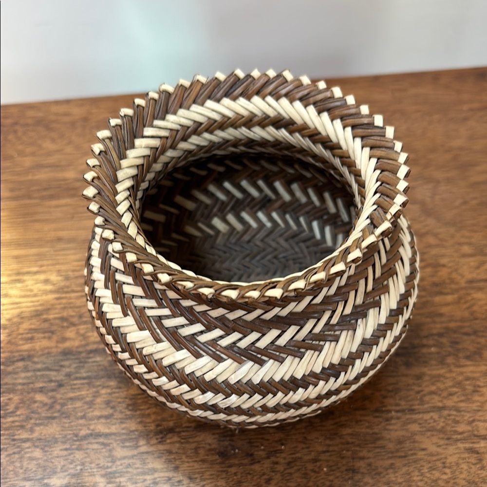 Handcrafted Woven pine needle Basket - Brown and Cream